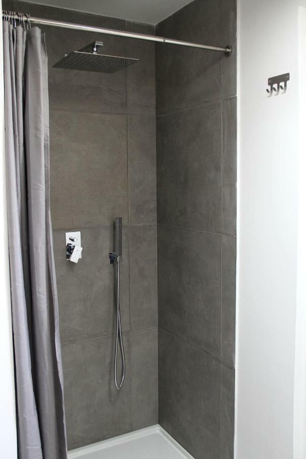 Loft 52 Apartment มาร์เกริตา ดิ ซาวอยา ภายนอก รูปภาพ